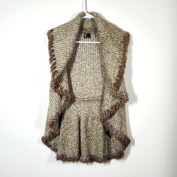 Love Token Genuine Rabbit Fur Lined Knit Vest Soft Cozy Neutral Womens Small - Picture 1 of 7